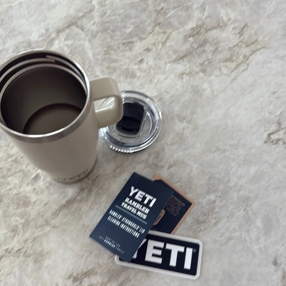 YETI RAMBLER 20 OZ TRAVEL MUG
WITH STRONGHOLD LID CAPE TAUPE - Picture 14 of 14